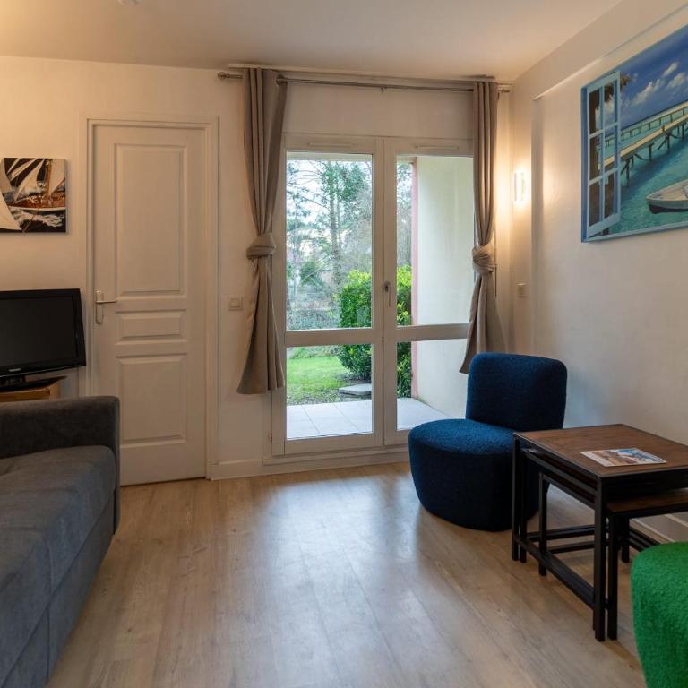 Appt rez de jardin 6 personnes avec piscine tennis et parking gratuit 21 - Apartment - 3