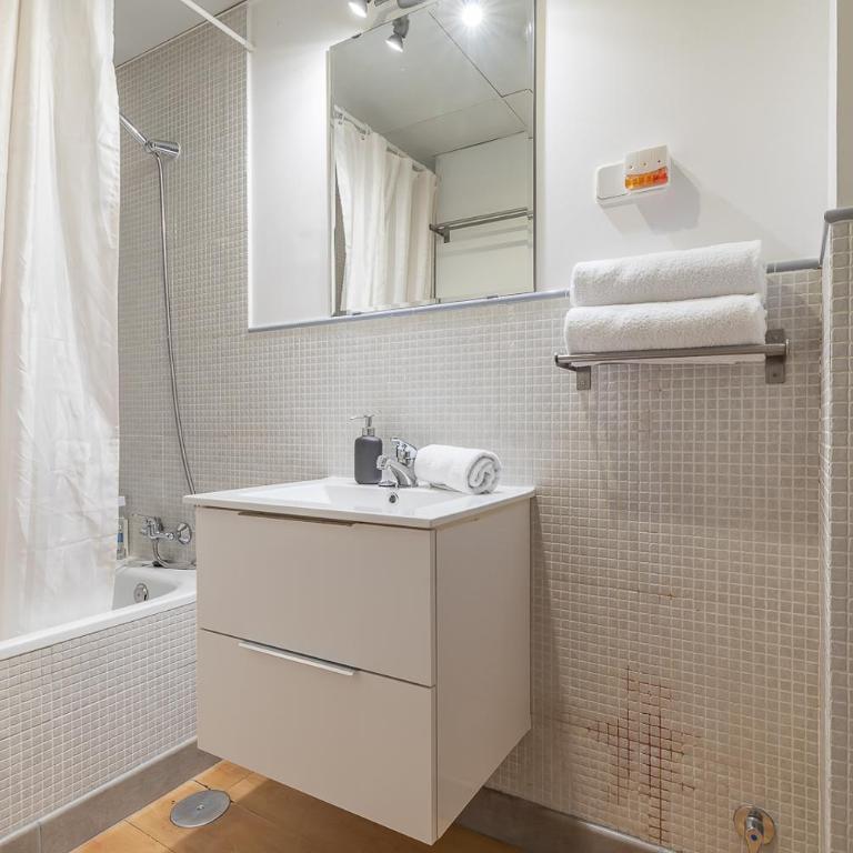 Heima en las Letras 1A. Alquiler temporal - Apartamento Estudio - 19