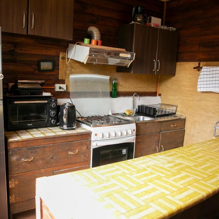Beach house, cozy and excellent location - Three-Bedroom House - 5