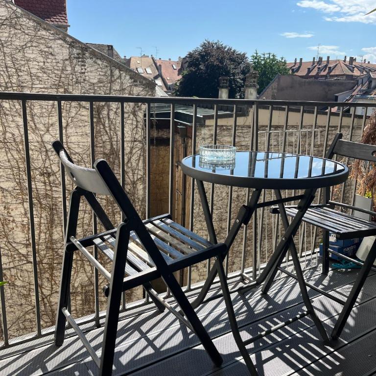 Studio flambant neuf, calme & balcon - Estudio - 11