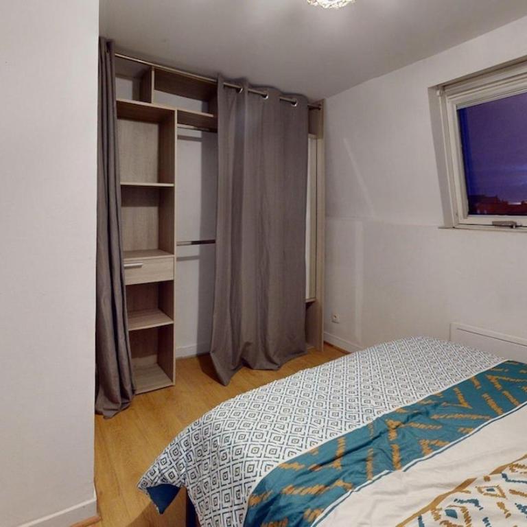 Beautiful 3-bedroom apartment on Rue René Baheux - Appartement 3 Chambres - 6