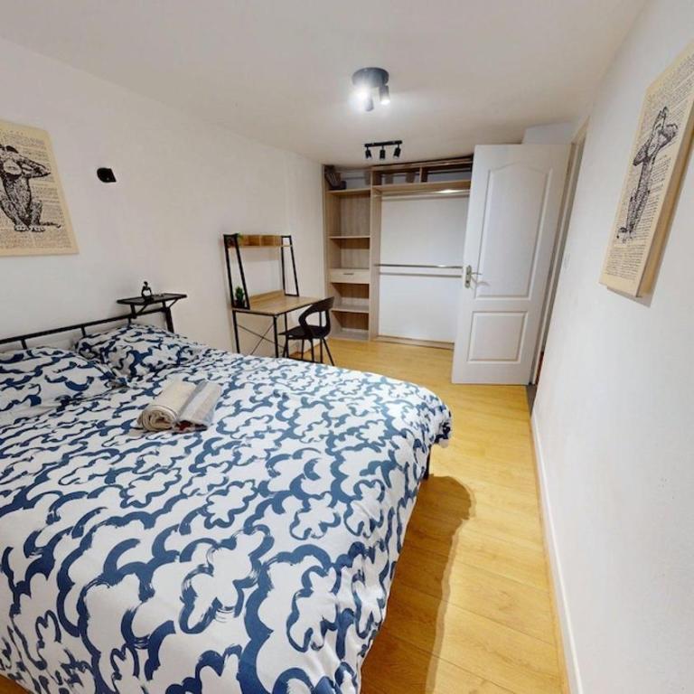 Beautiful 3-bedroom apartment on Rue René Baheux - Appartement 3 Chambres - 9