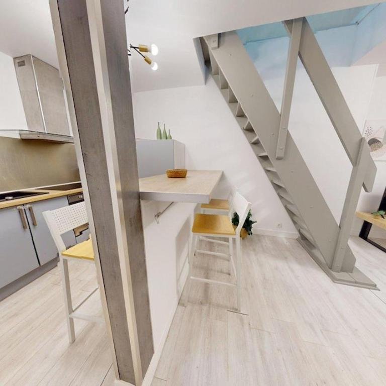 Beautiful 3-bedroom apartment on Rue René Baheux - Appartement 3 Chambres - 10
