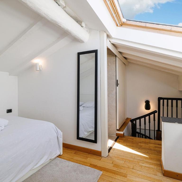 Spacieux duplex - Carré d'or - à 2 min de la mer - Appartement 1 Chambre - 11