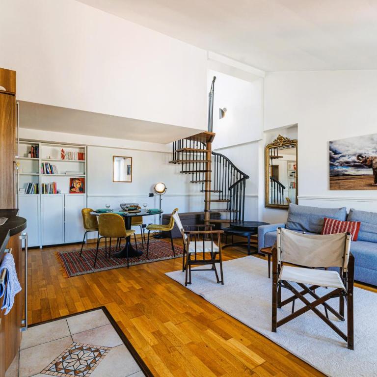 Spacieux duplex - Carré d'or - à 2 min de la mer - Appartement 1 Chambre - 8