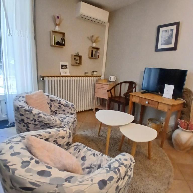 Mas Bella Vida - Chambres d'Hôtes - Chambre Lit King-Size - Vue sur Jardin - 2