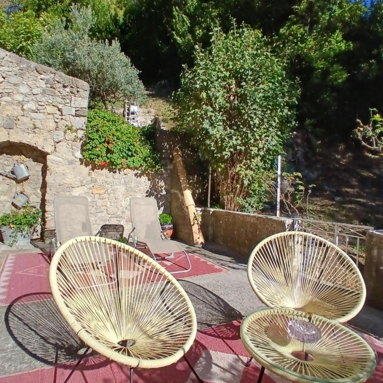 Mas Bella Vida - Chambres d'Hôtes - Chambre Lit King-Size - Vue sur Jardin - 5