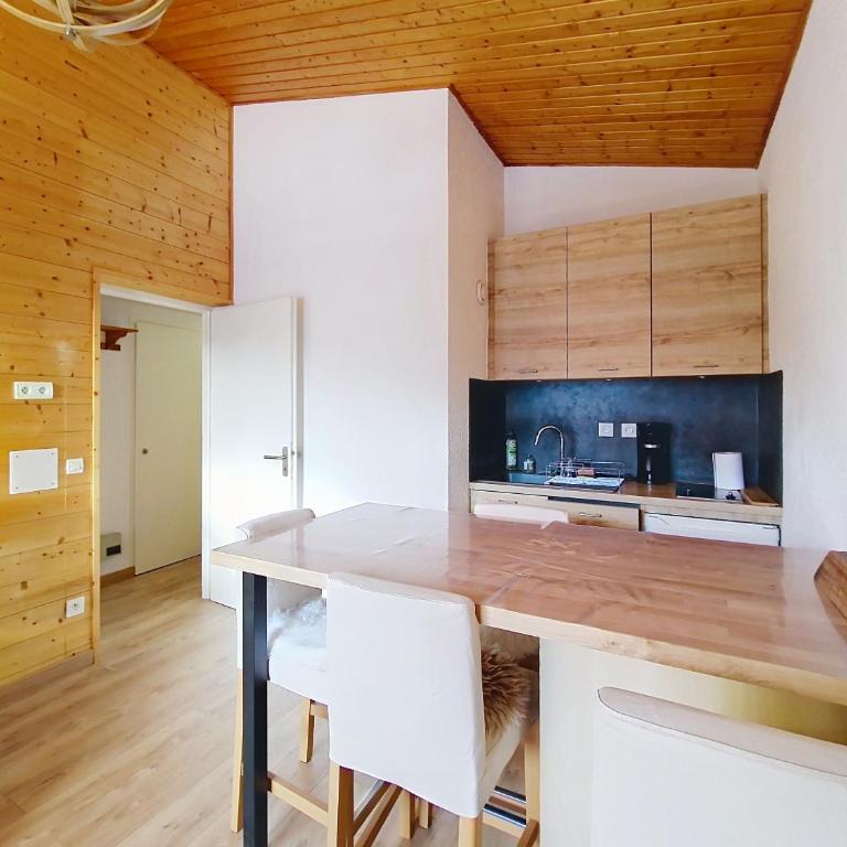 Hameau des 4 saisons HSH278 COSY & SUN 5 pers - Appartement avec Vue et Balcon - 5