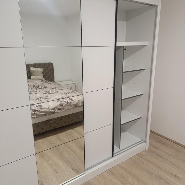 Jednosoban stan u Tarskoj ulici - Apartman sa 1 Spavaćom Sobom - 5