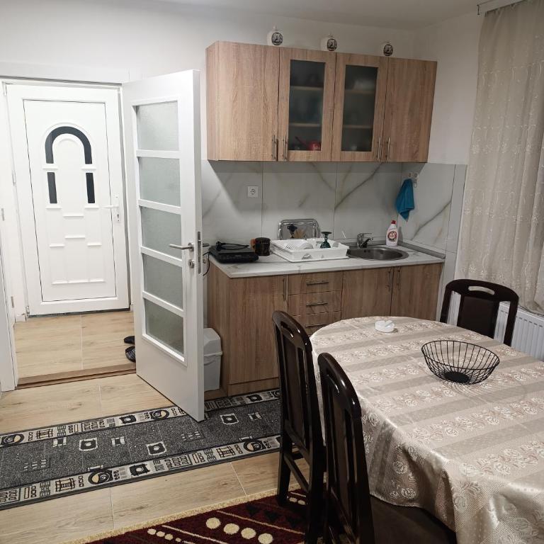 Jednosoban stan u Tarskoj ulici - Apartman sa 1 Spavaćom Sobom - 8