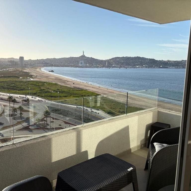 Departamento Frente al Mar - Two-Bedroom Apartment - 12