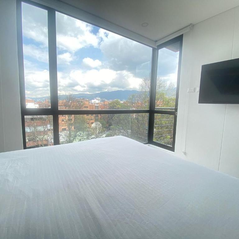 Edificio Benyalt - Two-Bedroom Deluxe Apartment with Balcony - 3