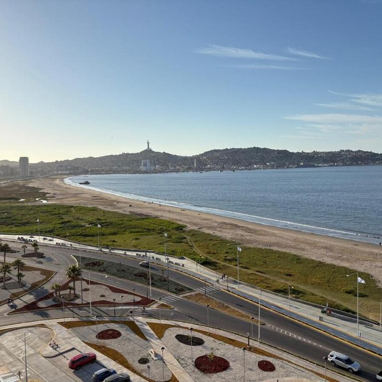 Departamento Frente al Mar - Two-Bedroom Apartment - 15