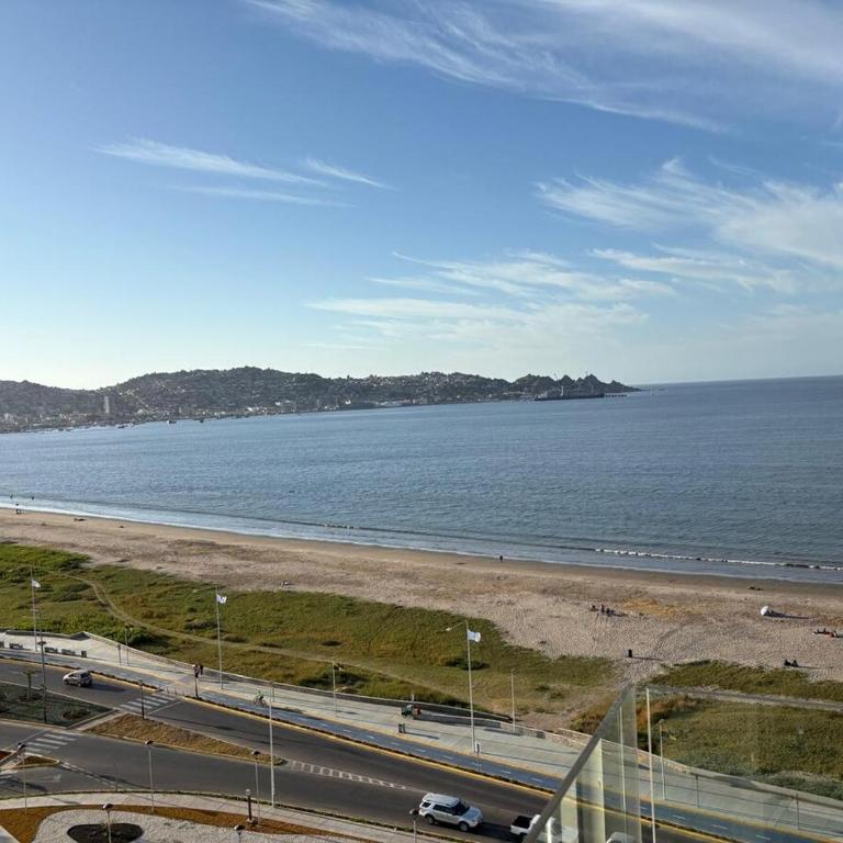 Departamento Frente al Mar - Two-Bedroom Apartment - 18