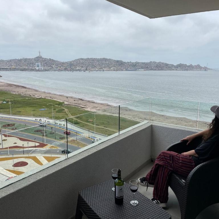 Departamento Frente al Mar - Two-Bedroom Apartment - 25