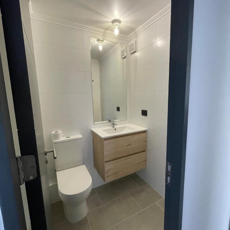 Departamento Frente al Mar - Two-Bedroom Apartment - 45