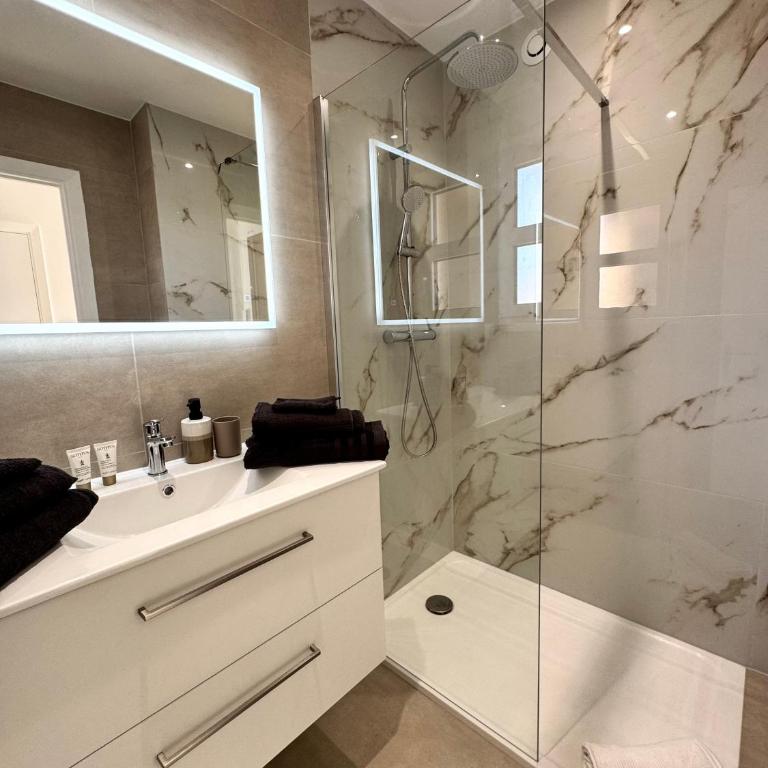 Studio lumineux VUE MER - NEUF entre Monaco-Menton - WIFI - Appartement - Vue sur Mer - 2