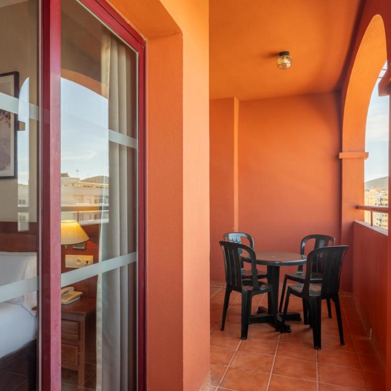 ILUNION Miramar - Apartamento Familiar de 1 dormitorio (2 adultos + 2 niños) - 10