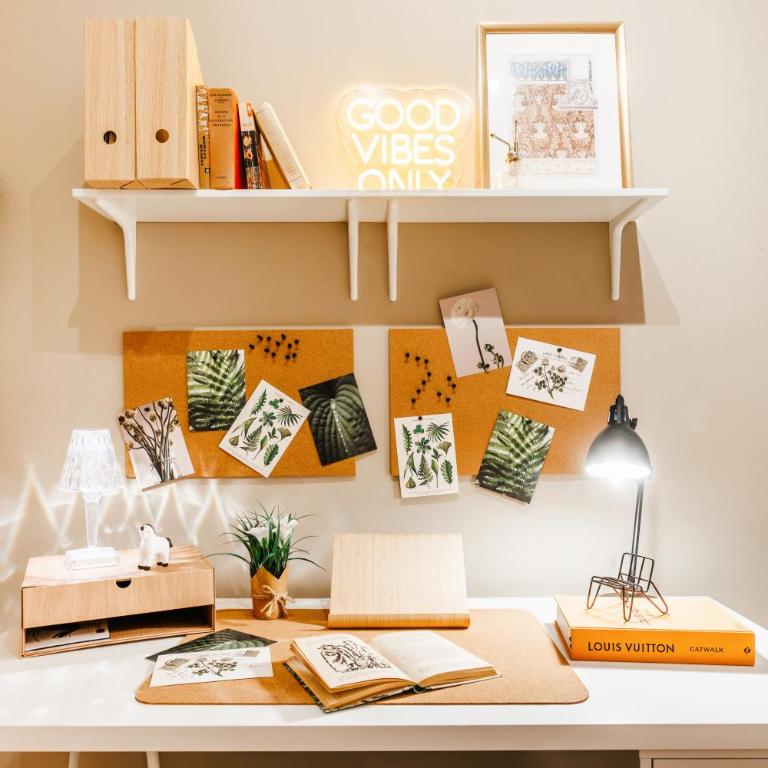 Aesthetic Home with Balcony 5min to Republic Square - Three-Bedroom Apartment with Balcony - 35