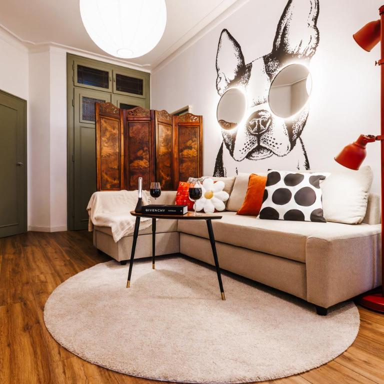 Aesthetic Home with Balcony 5min to Republic Square - Three-Bedroom Apartment with Balcony - 14