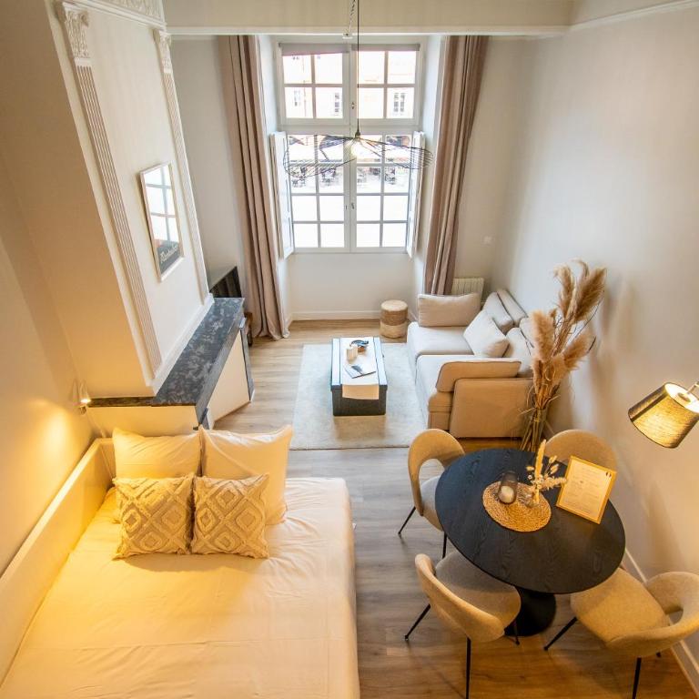Chez Alex Vue directe sur la Place Nationale - Appartement 1 Chambre - 5