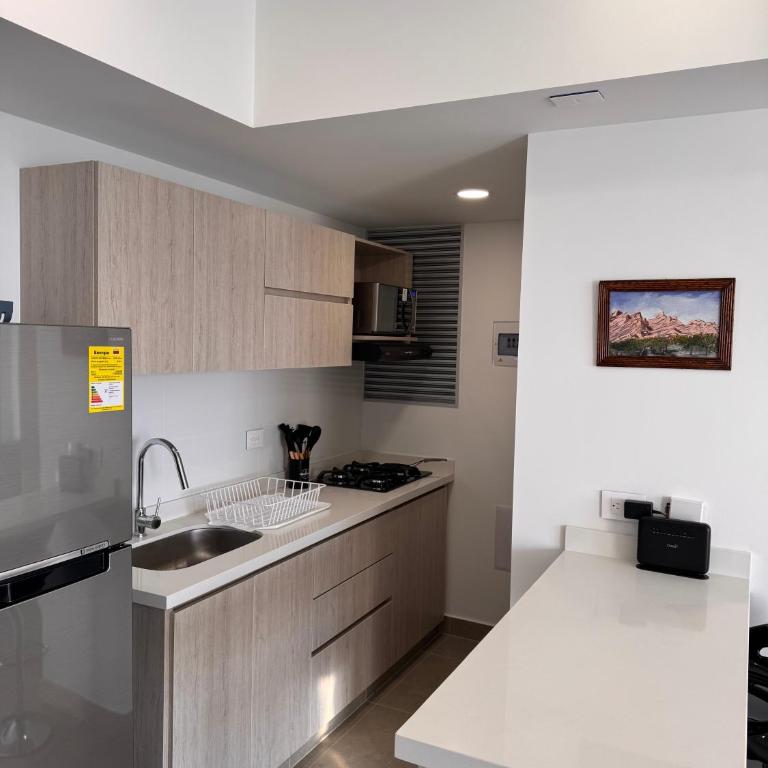 Hermoso apartaestudio a pasos de el cable, excelente ubicación cerca de todo - Apartamento de 1 dormitorio - 6