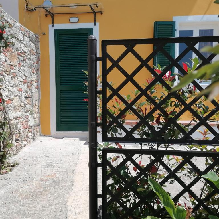 Floral House vista mare a Lerici - Appartamento con 2 Camere da Letto, Terrazza e Vista Mare - 8