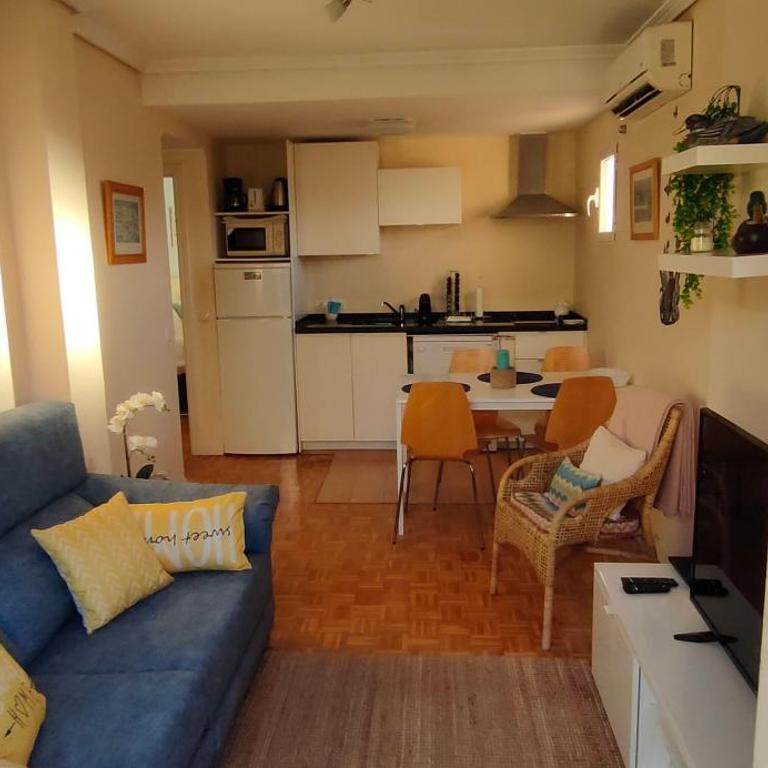 Bright and cozy penthouse 8' from Calle Larios - Apartamento de 2 dormitorios - 8