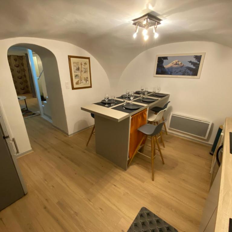 Le DERICO - Appartement 3 Chambres avec Vue sur la Montagne - 3