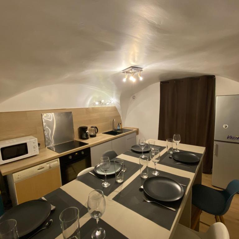 Le DERICO - Appartement 3 Chambres avec Vue sur la Montagne - 4