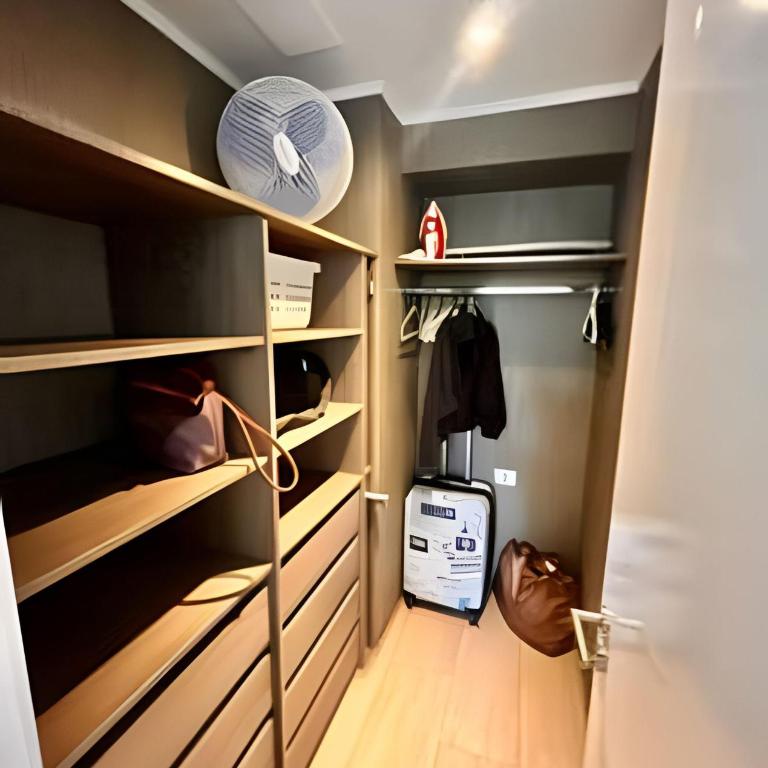 Exclusivo Apartamento a pasos del Parque Arauco - One-Bedroom Apartment - 5