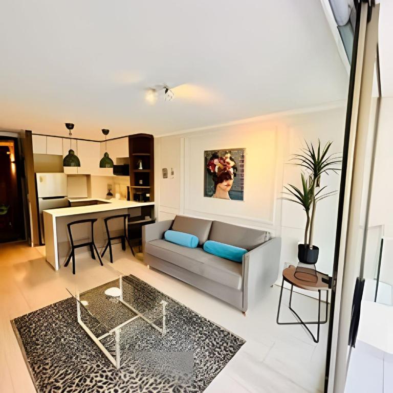 Exclusivo Apartamento a pasos del Parque Arauco - One-Bedroom Apartment - 10
