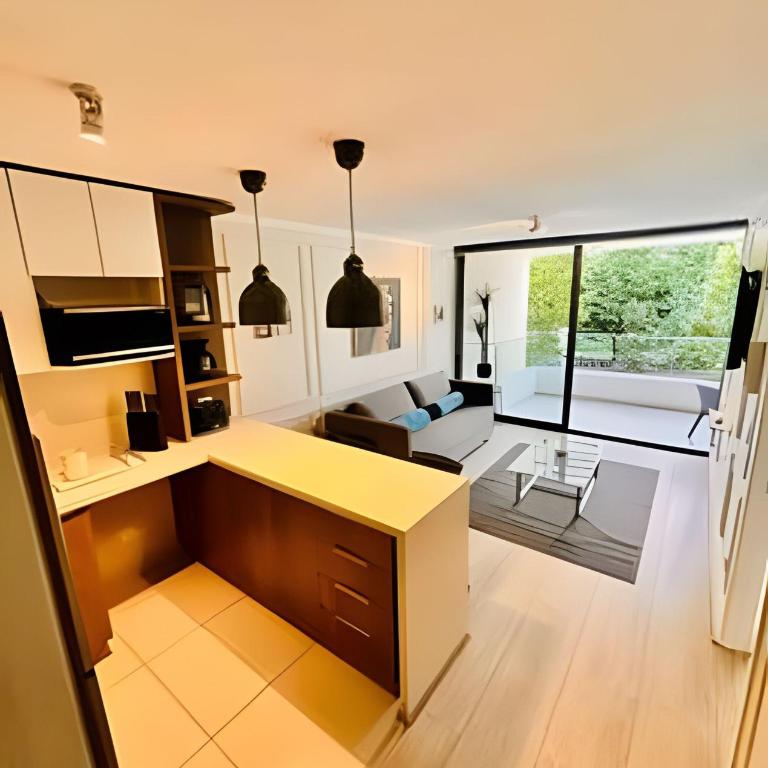Exclusivo Apartamento a pasos del Parque Arauco - One-Bedroom Apartment - 17