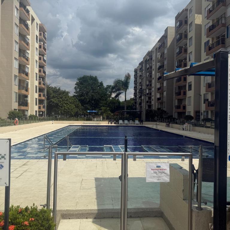Lindo apartamento completo - Three-Bedroom Apartment - 15