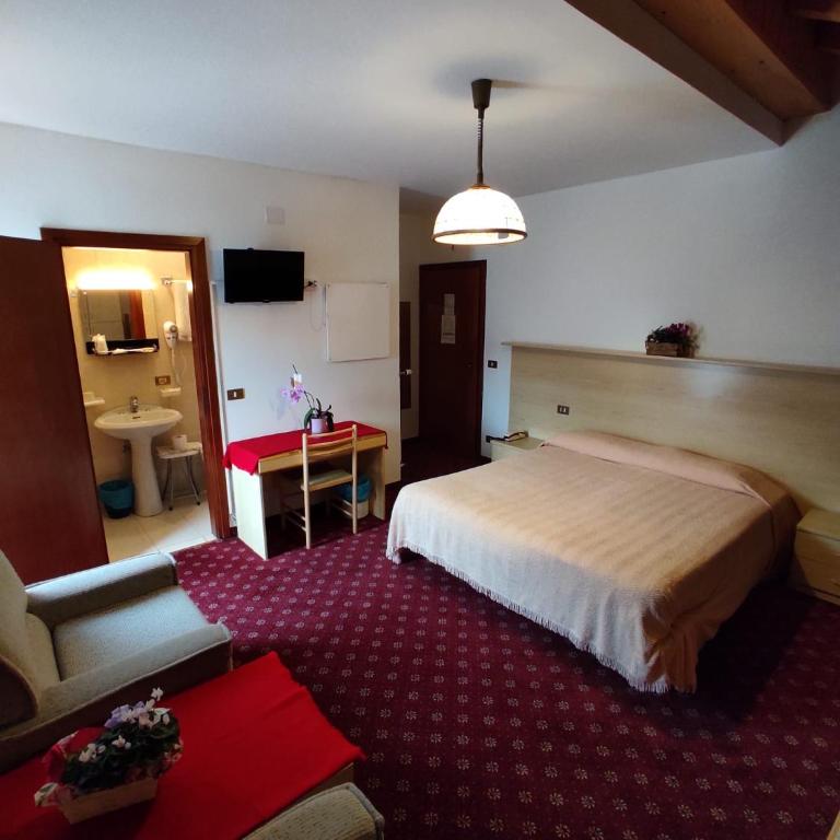 Hotel Cime d'Auta - Camera Quadrupla - 1