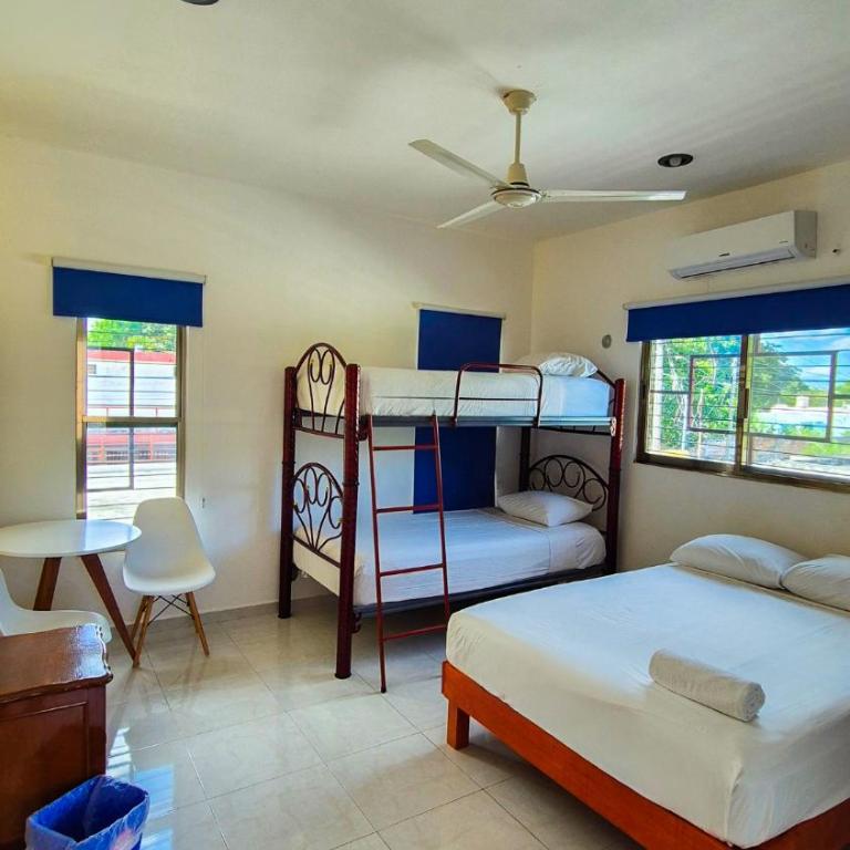 Hotel Monserrat - Double Room with Private Bathroom - 12