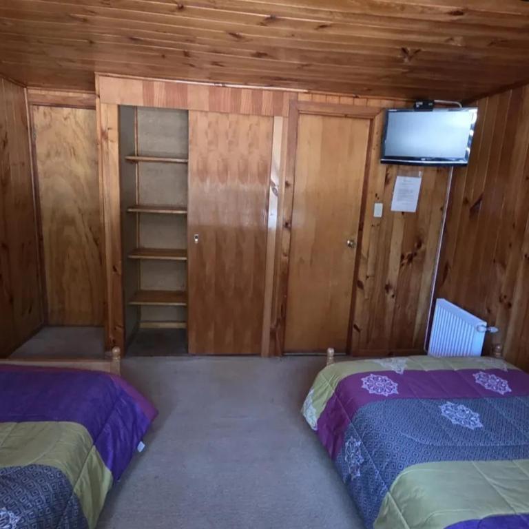 Hostal Patagonia LicanRay - Double Room with Private Bathroom - 14