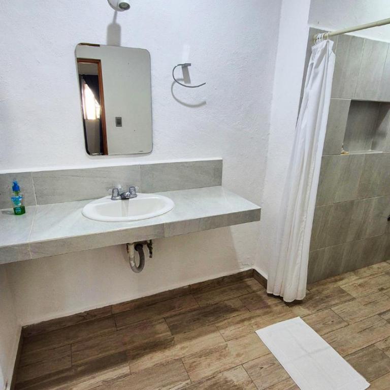 Hotel Monserrat - Double Room with Pool View - 16