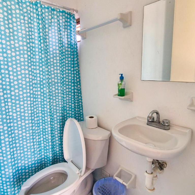 Hotel Monserrat - Double Room with Private Bathroom - 17