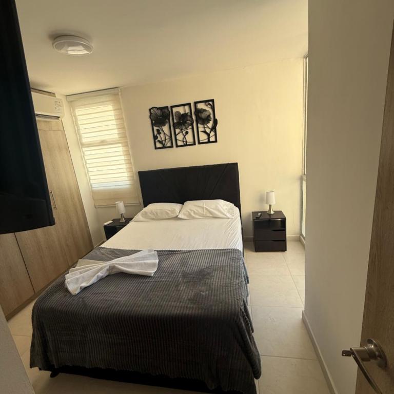 Lindo apartamento familiar - Three-Bedroom Apartment - 13