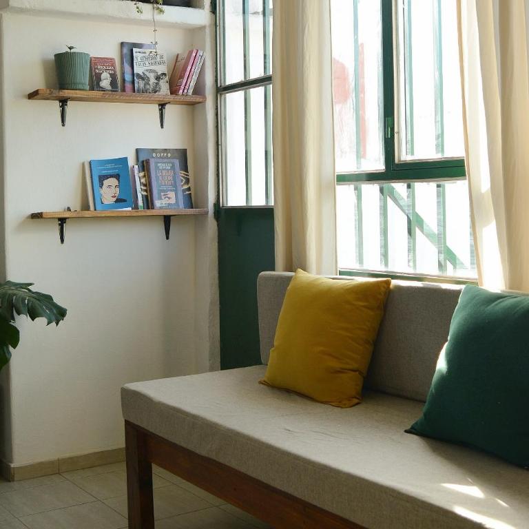 Casa tranquila en la zona más turistica de Güemes - Casa de 4 dormitorios - 19