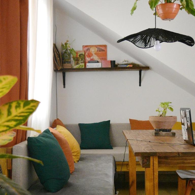 Casa tranquila en la zona más turistica de Güemes - Casa de 4 dormitorios - 7