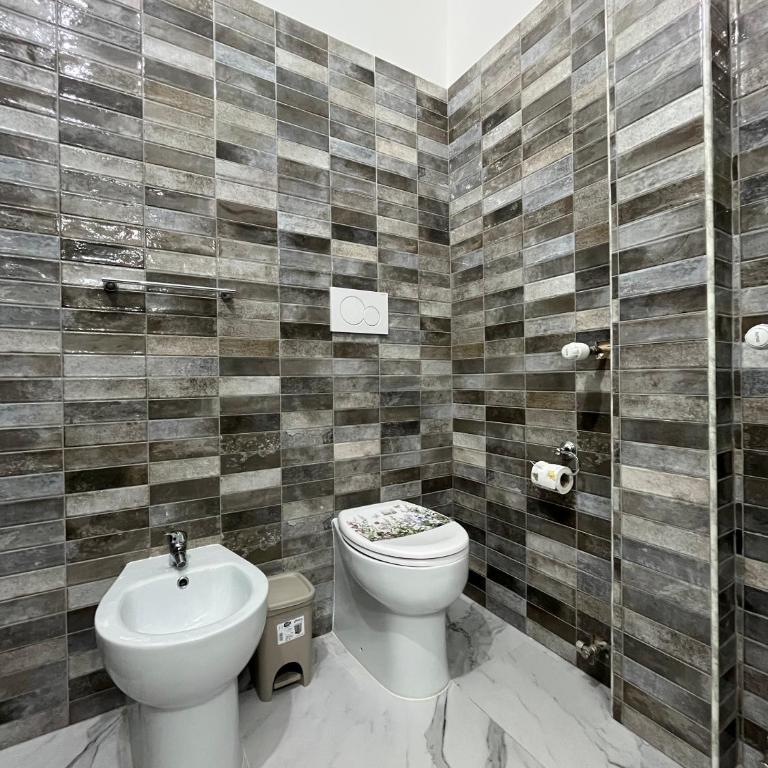 ALDEA - Suites & Rooms - Camera Familiare con Bagno Privato - 7