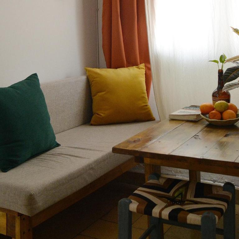 Casa tranquila en la zona más turistica de Güemes - Casa de 4 dormitorios - 8