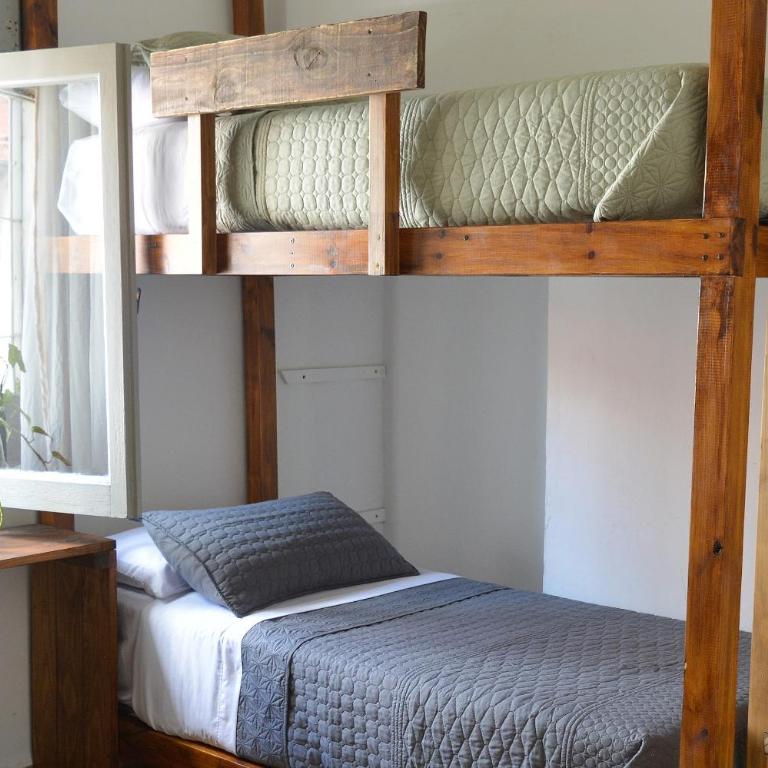 Casa tranquila en la zona más turistica de Güemes - Casa de 4 dormitorios - 21