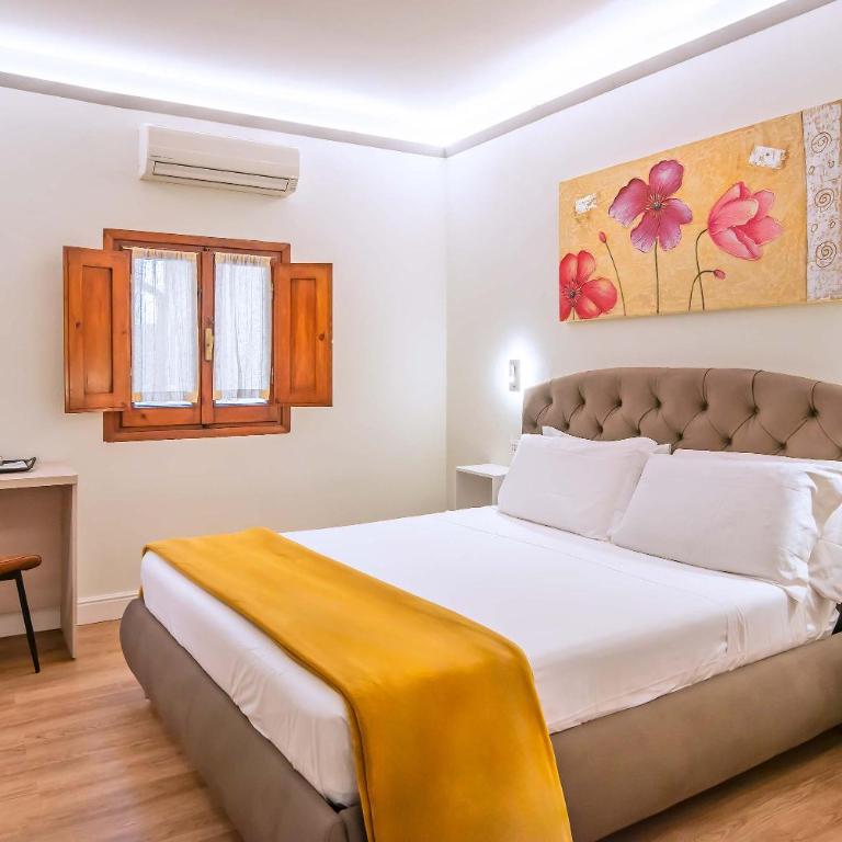 Marco's Way - Deluxe Room - 1