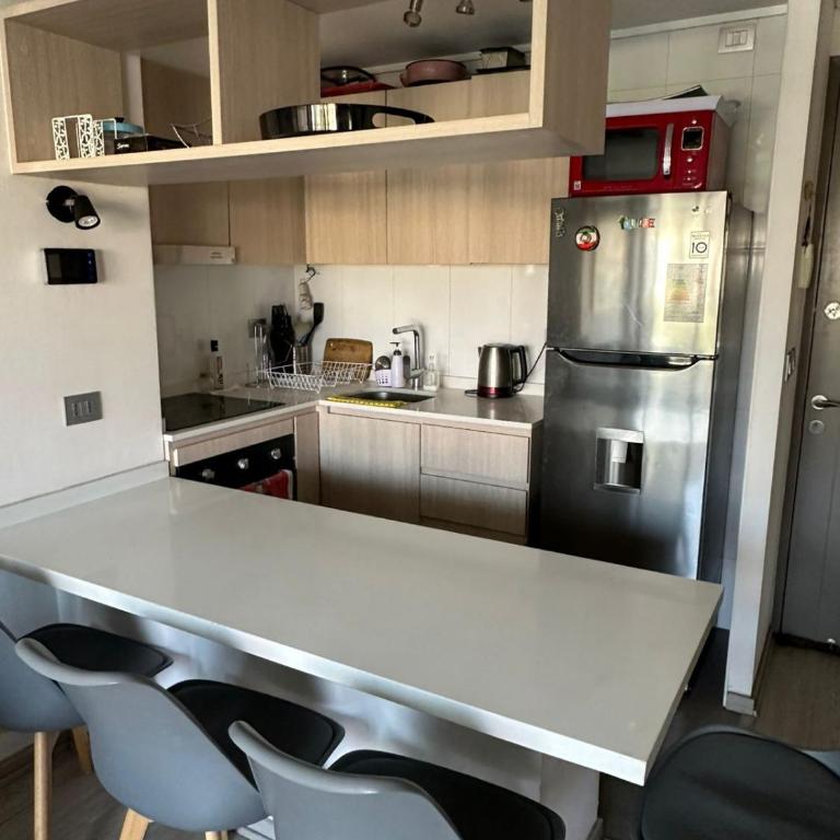 Dpto a pasos de Plaza Ñuñoa, Moderno y full equipado, con Vista cordillera y estacionamiento propio - Two-Bedroom Apartment with Mountain View - 6