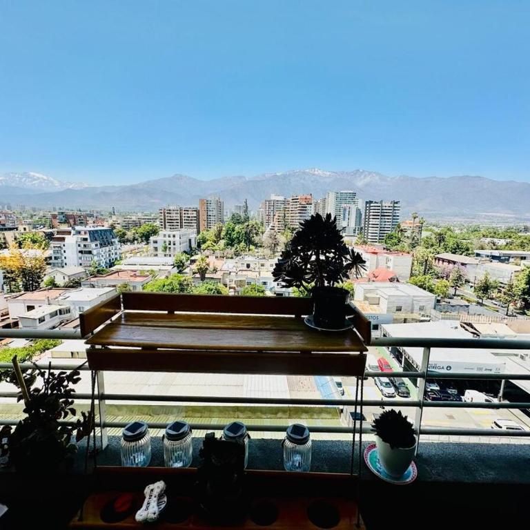 Dpto a pasos de Plaza Ñuñoa, Moderno y full equipado, con Vista cordillera y estacionamiento propio - Two-Bedroom Apartment with Mountain View - 13
