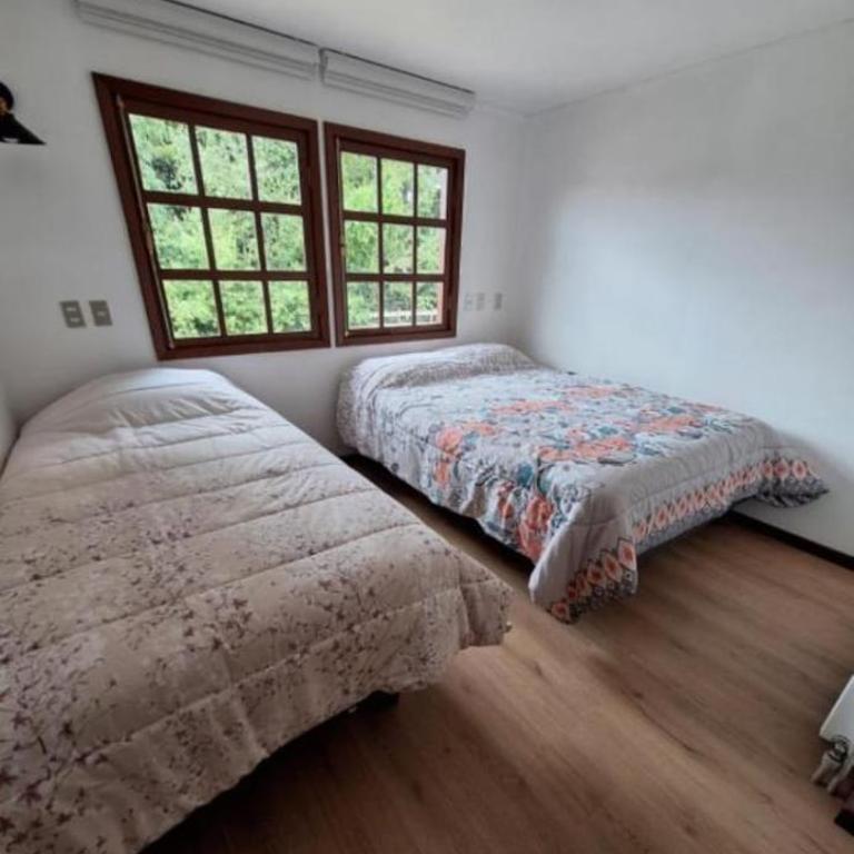 Cabañas y Hostel Praga - Twin Room - 1