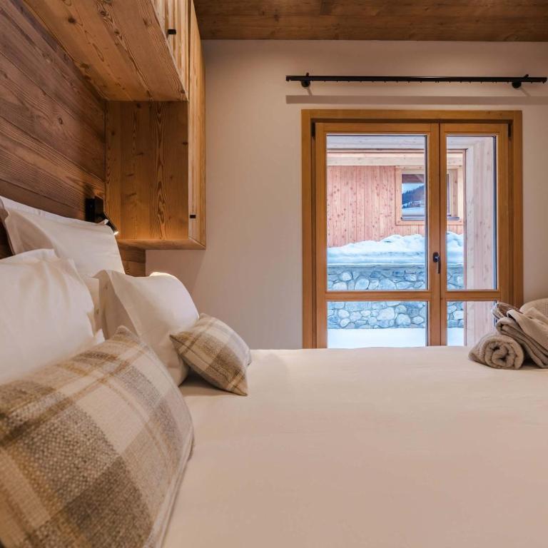 Luxury Chalet with Private Spa & Wellness Area - Chalet - 4